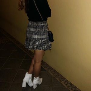 Zara high wasted mini skirt